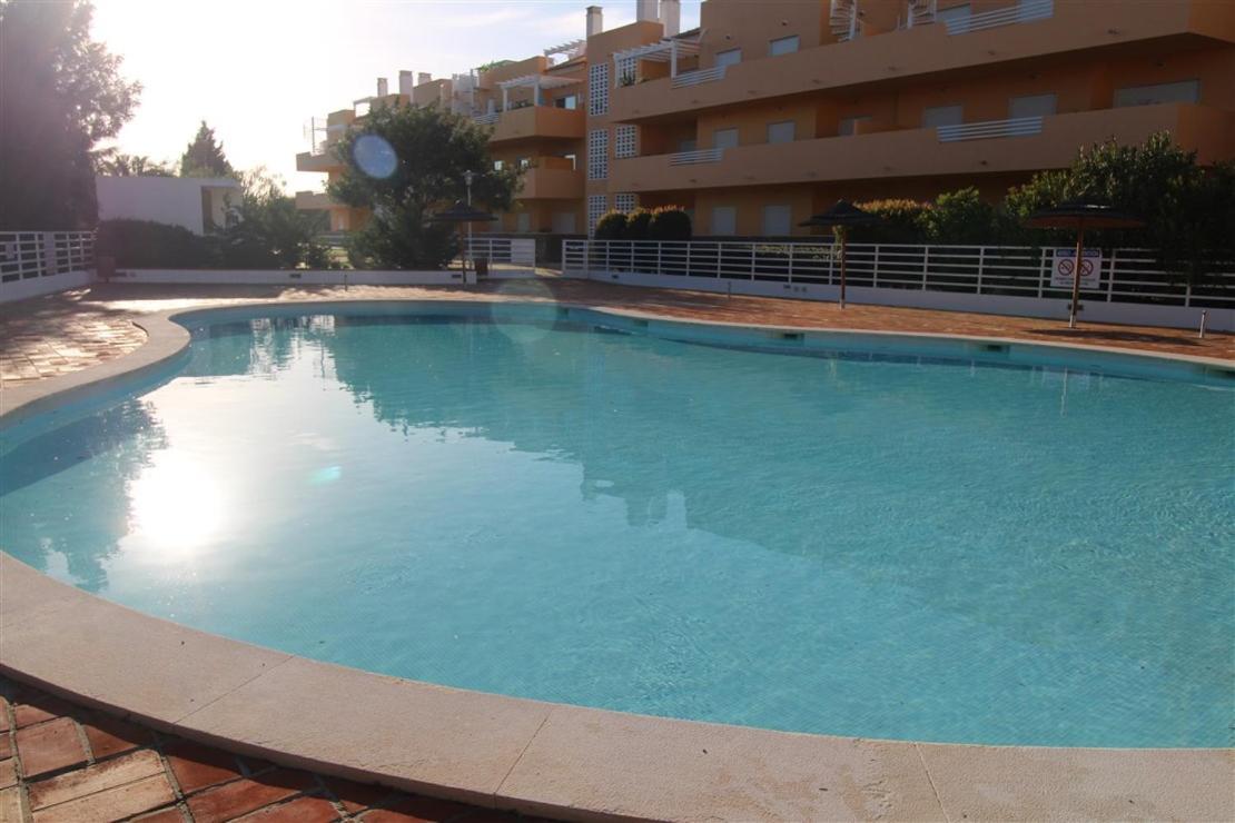 Marinho - 2 Bedroom 2 Bathroom Ground Floor Apartment With Communal Pool And Gardens Conceicao  Luaran gambar