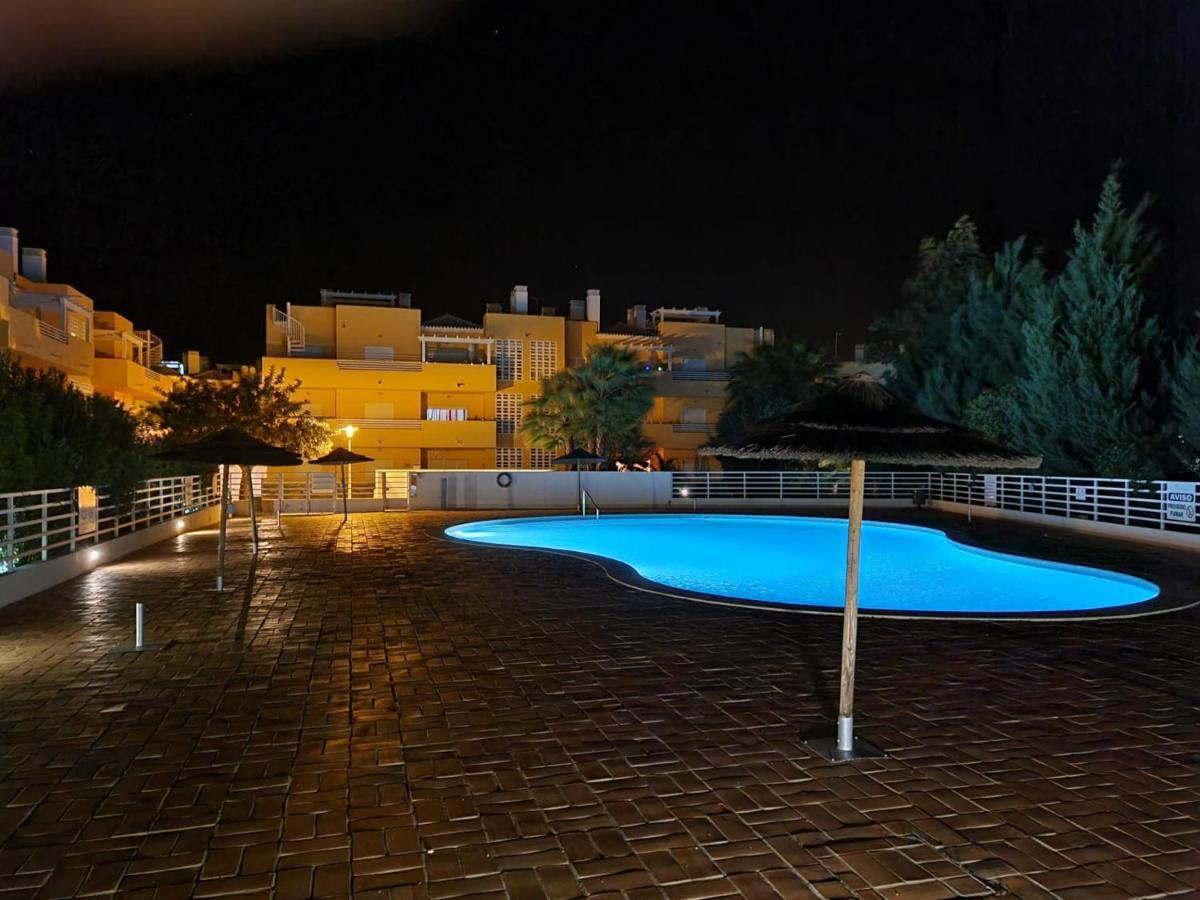 Marinho - 2 Bedroom 2 Bathroom Ground Floor Apartment With Communal Pool And Gardens Conceicao  Luaran gambar