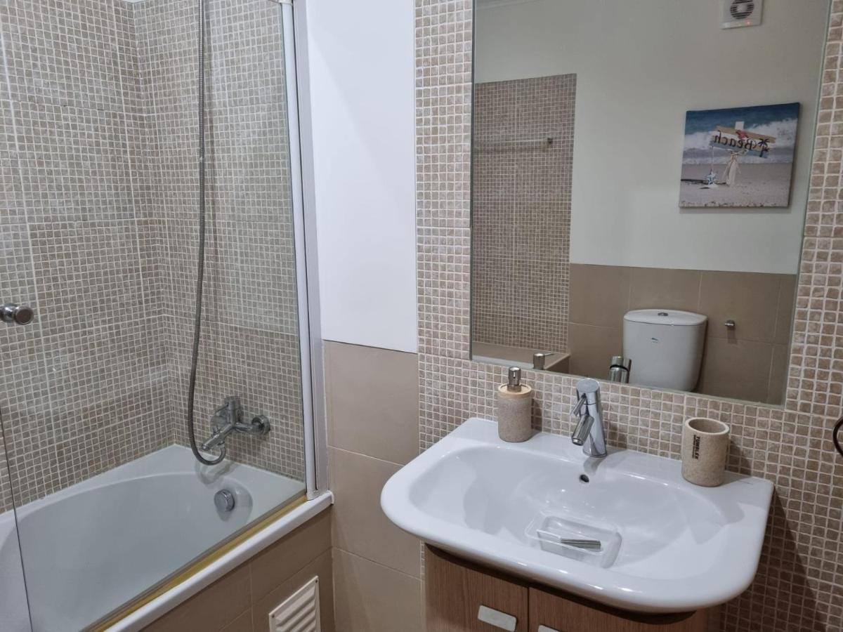 Marinho - 2 Bedroom 2 Bathroom Ground Floor Apartment With Communal Pool And Gardens Conceicao  Luaran gambar